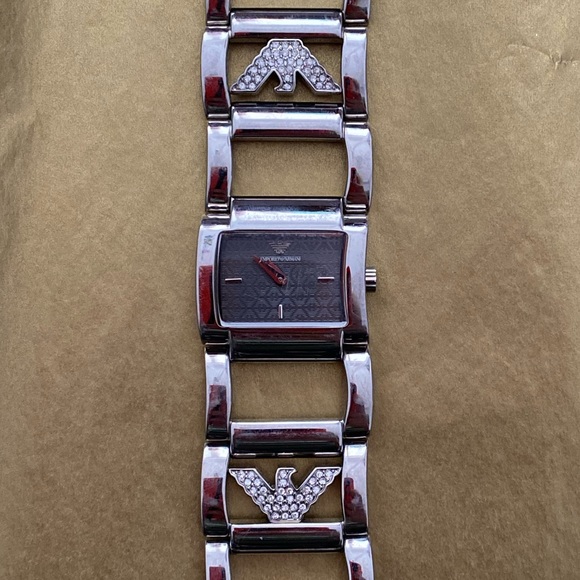 💎EMPORIO ARMANI 💎women’s bracelet watch with mineral crystals . - Picture 5 of 15